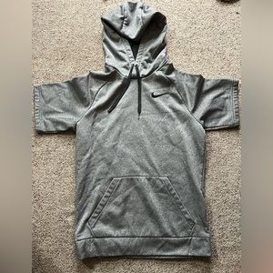 Men’s nike hooded t-shirt